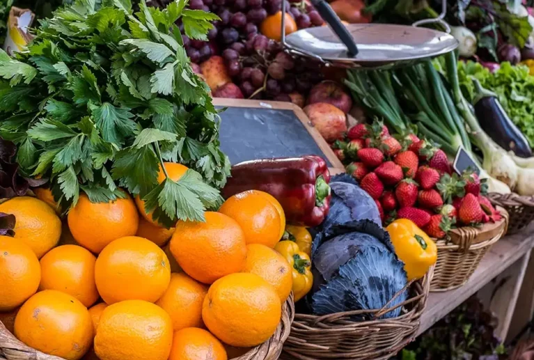We grow fresh, organic produce using clean methods that protect nature, healthy food.